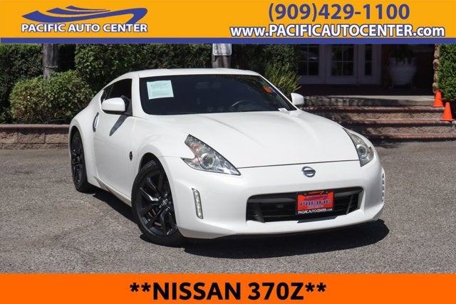 2017 Nissan 370Z Base