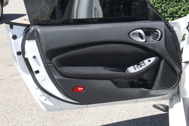 2017 Nissan 370Z Base