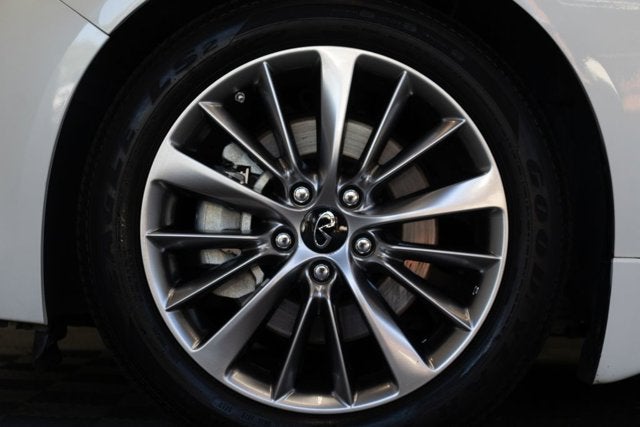 2023 INFINITI Q50 LUXE