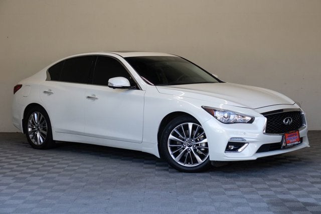 2023 INFINITI Q50 LUXE