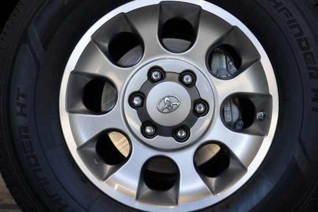 2011 Toyota FJ Cruiser Base