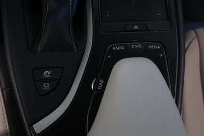 2021 Lexus UX 250h Base