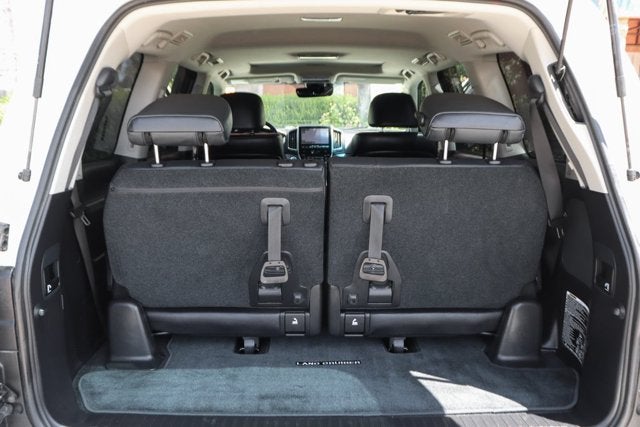 2018 Toyota Land Cruiser Base