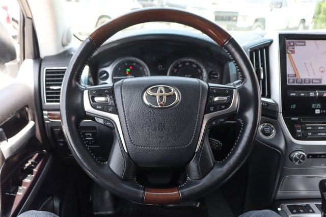 2018 Toyota Land Cruiser Base