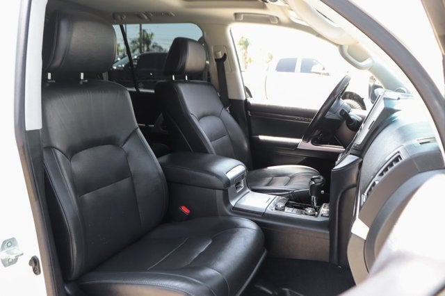 2018 Toyota Land Cruiser Base