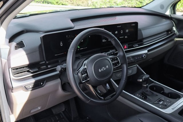 2025 Kia Carnival LXS