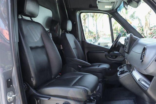 2022 Mercedes-Benz Sprinter 2500 Cargo 144 WB