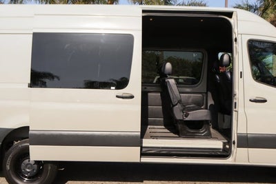 2022 Mercedes-Benz Sprinter 2500 Crew 170 WB