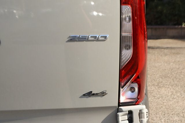 2022 Mercedes-Benz Sprinter 2500 Crew 170 WB