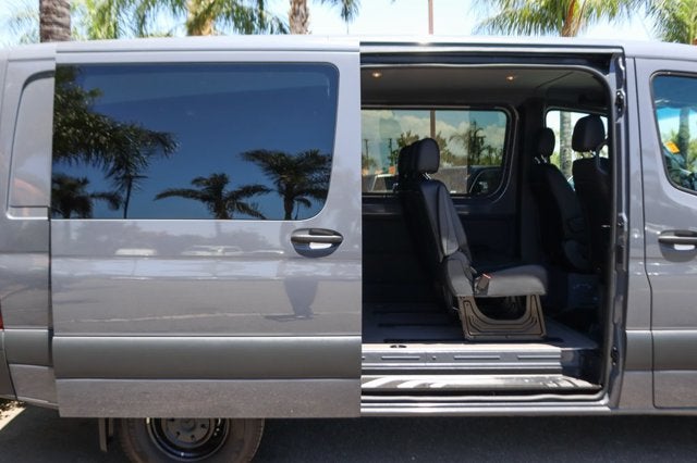 2025 Mercedes-Benz Sprinter 2500 Crew 144 WB