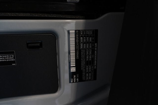2025 Mercedes-Benz Sprinter Cargo Van Crew 144 WB