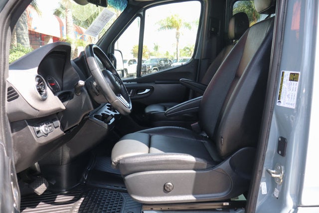 2023 Mercedes-Benz Sprinter 2500 Crew 144 WB