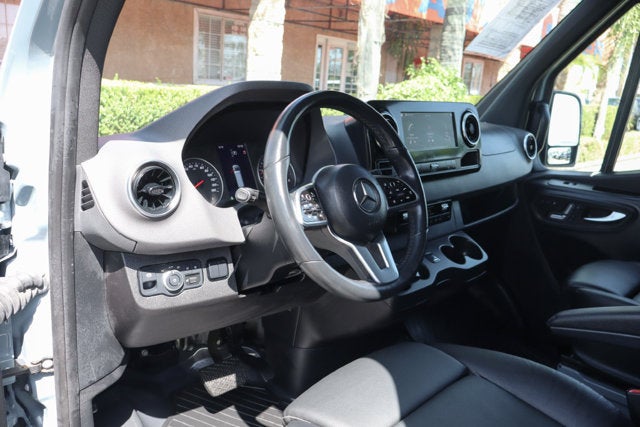 2023 Mercedes-Benz Sprinter 2500 Crew 144 WB