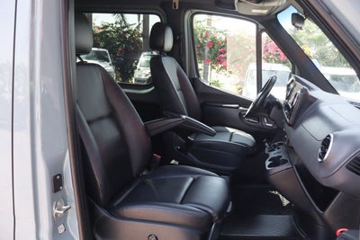 2023 Mercedes-Benz Sprinter 2500 Crew 144 WB