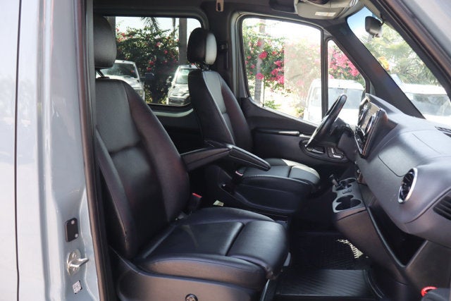 2023 Mercedes-Benz Sprinter 2500 Crew 144 WB