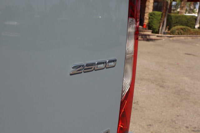 2023 Mercedes-Benz Sprinter 2500 Crew 144 WB