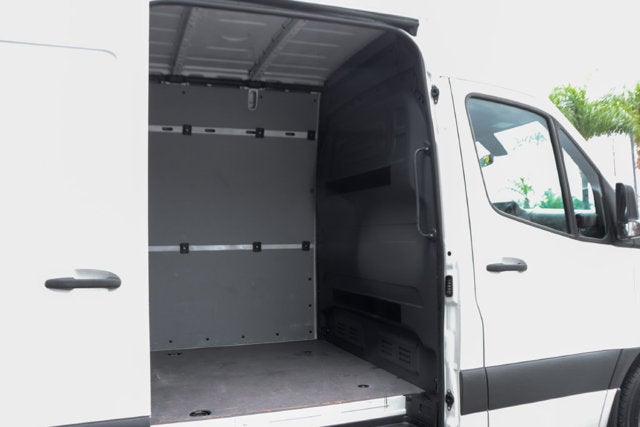 2022 Mercedes-Benz Sprinter 2500 Cargo 170 WB