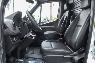 2022 Mercedes-Benz Sprinter 2500 Cargo 170 WB
