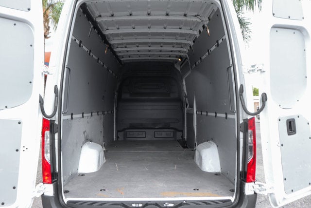 2022 Mercedes-Benz Sprinter 2500 Cargo 170 WB