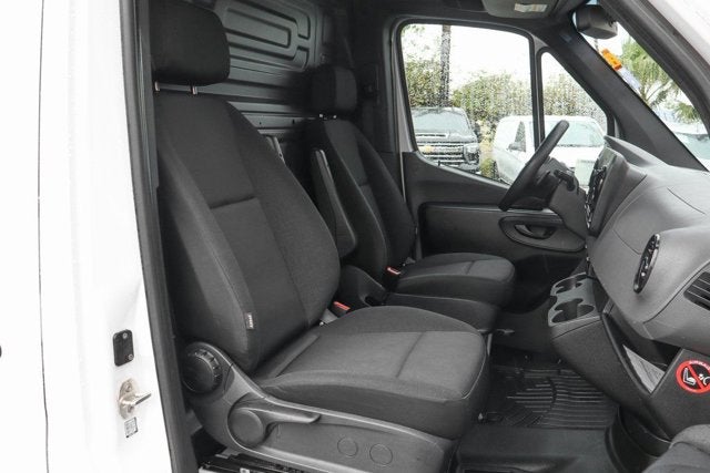 2021 Mercedes-Benz Sprinter 2500 Cargo 170 WB