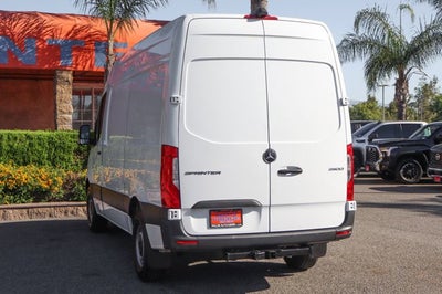 2022 Mercedes-Benz Sprinter 2500 Cargo 144 WB