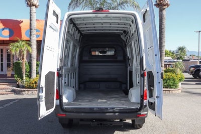 2022 Mercedes-Benz Sprinter 2500 Cargo 144 WB
