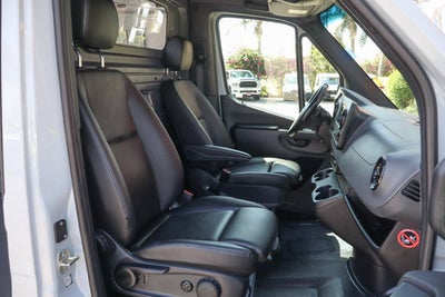 2021 Mercedes-Benz Sprinter 2500 Cargo 170 WB