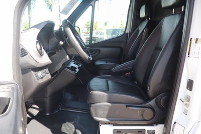 2022 Mercedes-Benz Sprinter 2500 Cargo 170 WB