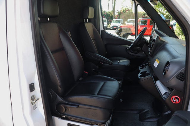 2022 Mercedes-Benz Sprinter 2500 Cargo 170 WB