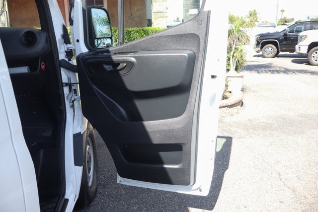 2022 Mercedes-Benz Sprinter 2500 Cargo 170 WB