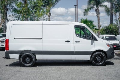 2024 Mercedes-Benz Sprinter 2500 Cargo 144 WB