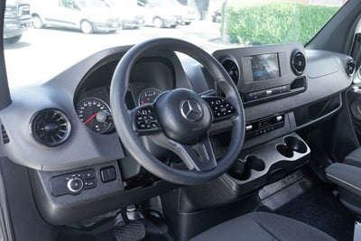 2024 Mercedes-Benz Sprinter 2500 Cargo 144 WB