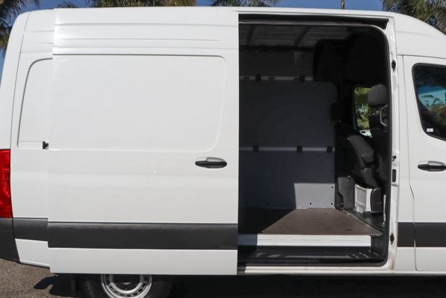 2025 Mercedes-Benz Sprinter 2500 Cargo 144 WB