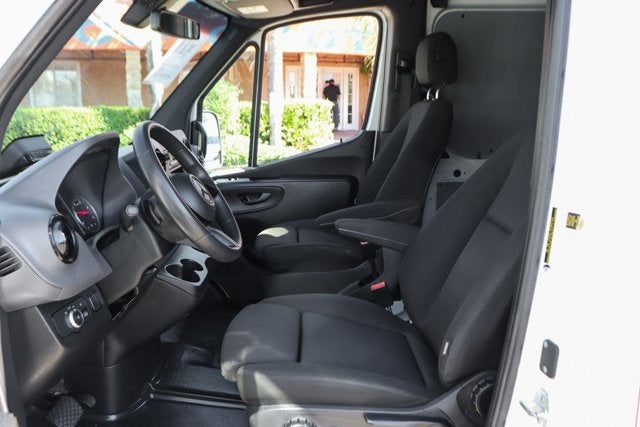 2025 Mercedes-Benz Sprinter 2500 Cargo 144 WB