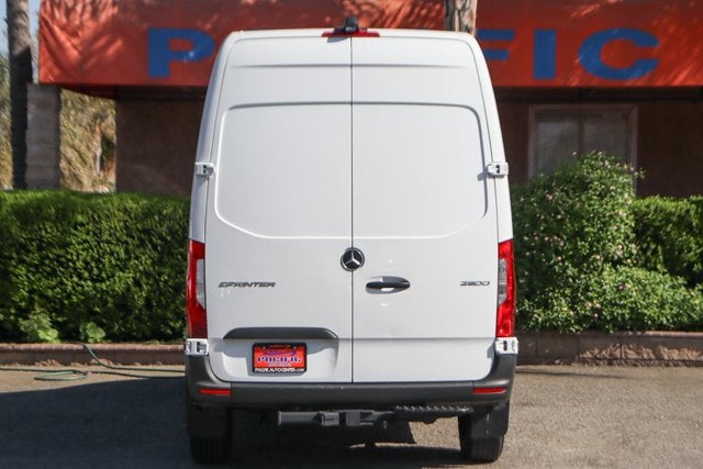 2025 Mercedes-Benz Sprinter 2500 Cargo 144 WB