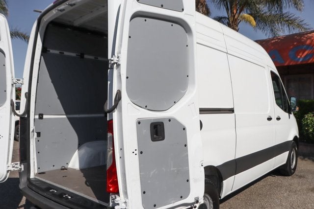 2025 Mercedes-Benz Sprinter 2500 Cargo 144 WB