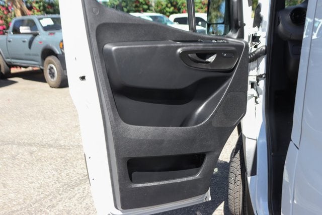 2025 Mercedes-Benz Sprinter 2500 Cargo 144 WB