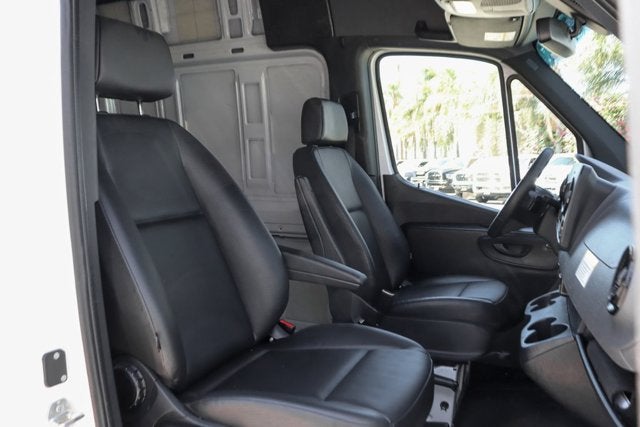 2025 Mercedes-Benz Sprinter 2500 Cargo 144 WB