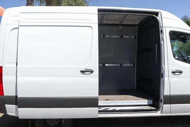 2025 Mercedes-Benz Sprinter 2500 Cargo 144 WB