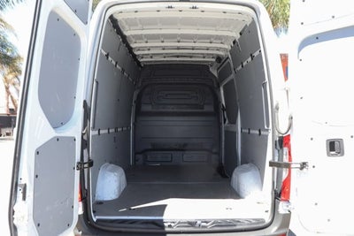 2025 Mercedes-Benz Sprinter 2500 Cargo 144 WB