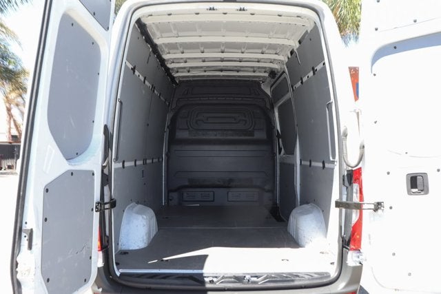 2025 Mercedes-Benz Sprinter 2500 Cargo 144 WB