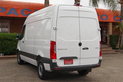 2025 Mercedes-Benz Sprinter 2500 Cargo 144 WB