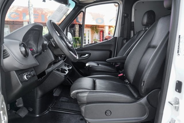 2024 Mercedes-Benz Sprinter 2500 Cargo 144 WB