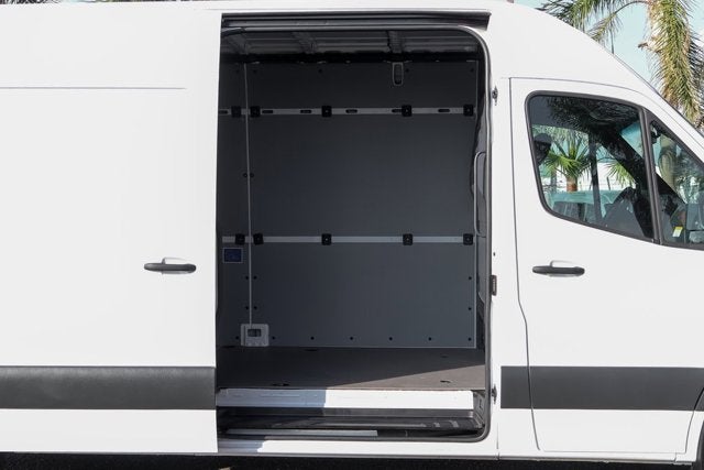 2025 Mercedes-Benz Sprinter 2500 Cargo 170 WB