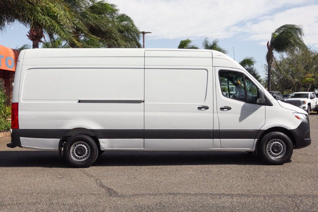 2023 Mercedes-Benz Sprinter 2500 Cargo 170 WB
