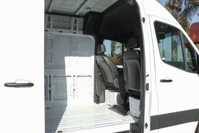 2023 Mercedes-Benz Sprinter 2500 Cargo 170 WB