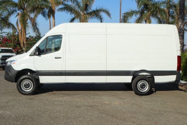 2023 Mercedes-Benz Sprinter 2500 Cargo 170 WB