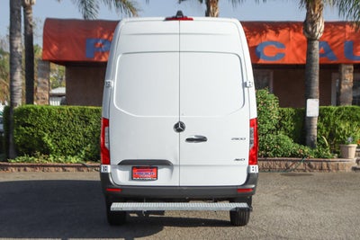 2023 Mercedes-Benz Sprinter 2500 Cargo 170 WB