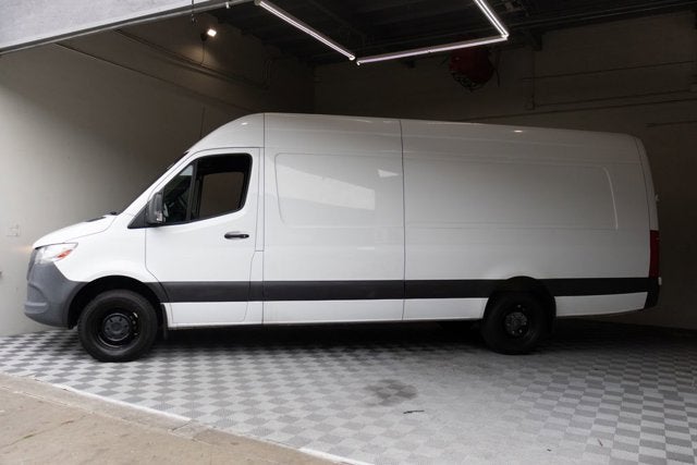 2022 Mercedes-Benz Sprinter Cargo Van Cargo 170 WB