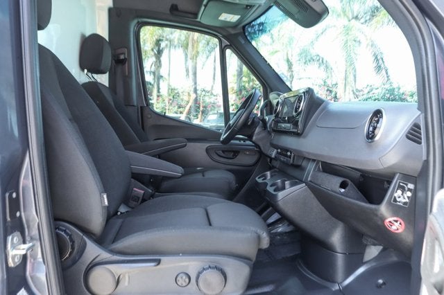 2024 Mercedes-Benz Sprinter 3500 Cargo 144 WB